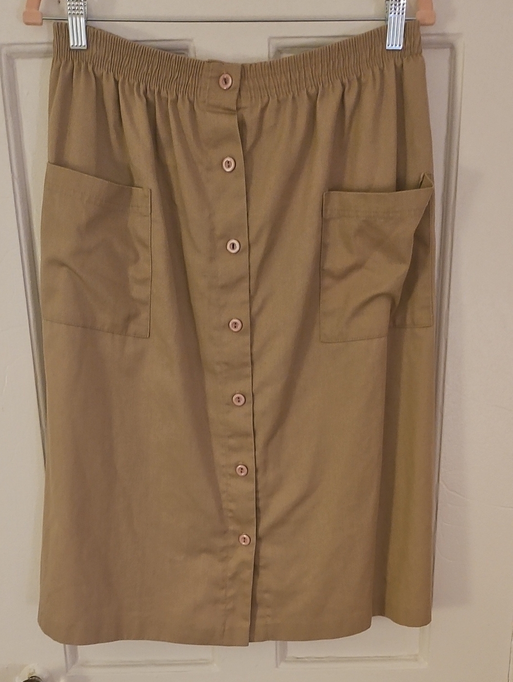 Vintage Classic Button-Front Cotton Skirt in Tan